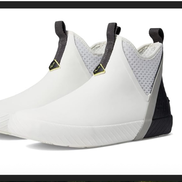 NWT SPERRY Sport White Black Topsider Slip-in Cutwater Rubber Deck Boots 13 - Picture 1 of 14